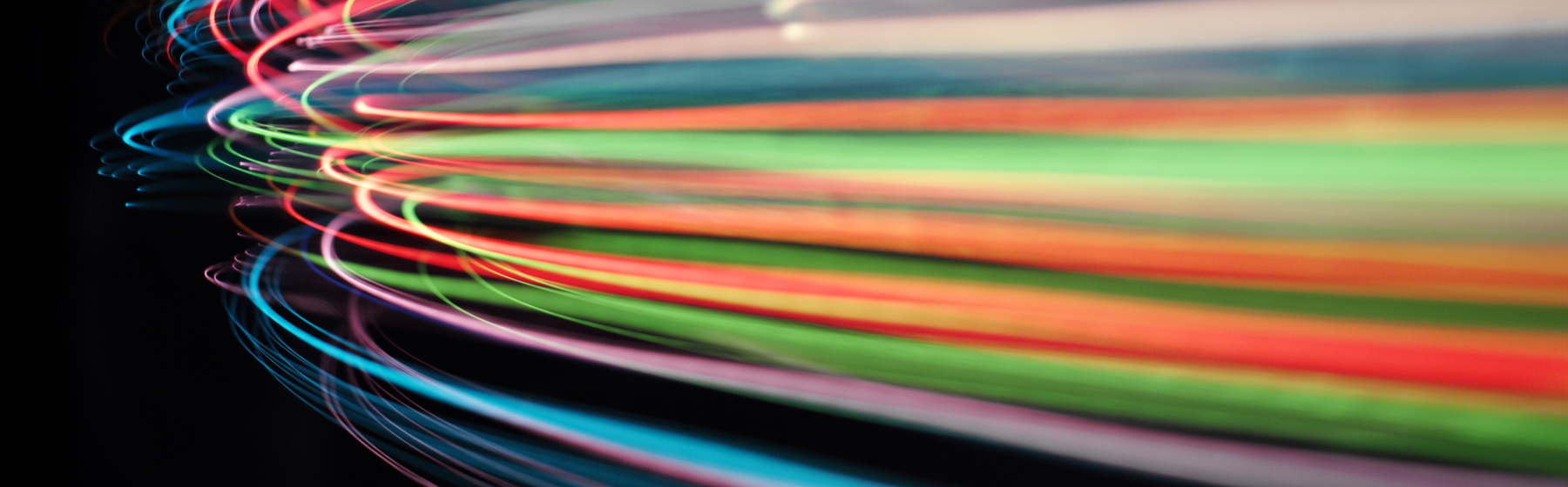 Multicoloured fiber coils